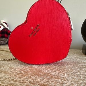 Kate spade
love shack mini heart crossbody bag